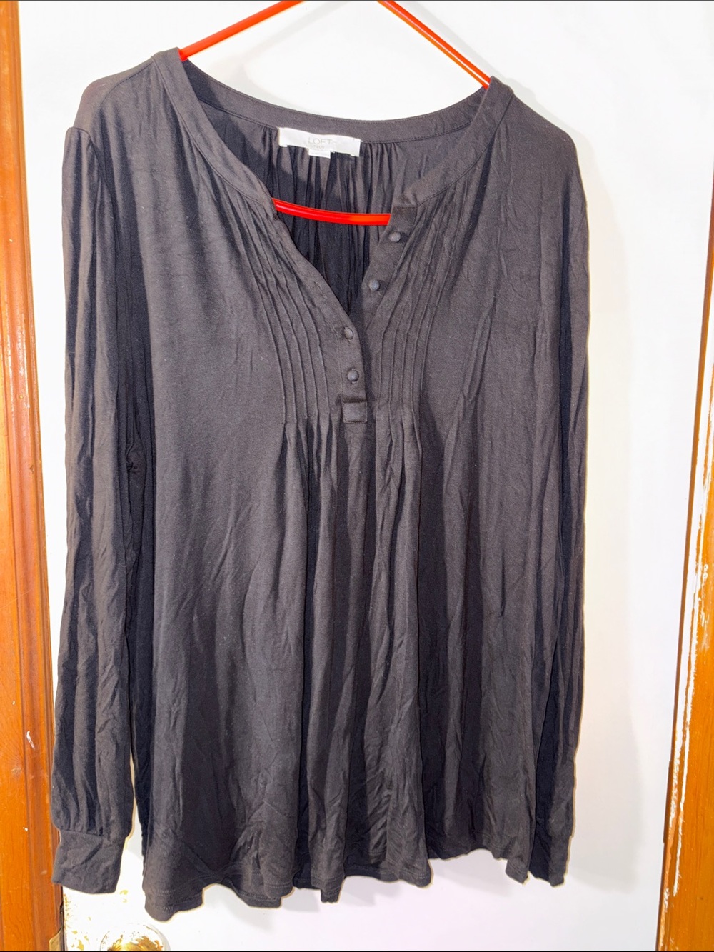 LOFT PLUS Black Long-Sleeve Pintuck Button Tunic Top